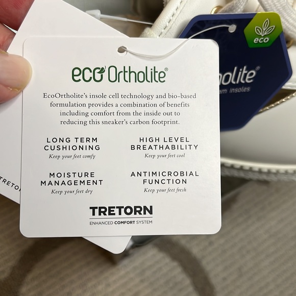 Tretorn Cream Sneakers with Gold Accents - Picture 3 of 14